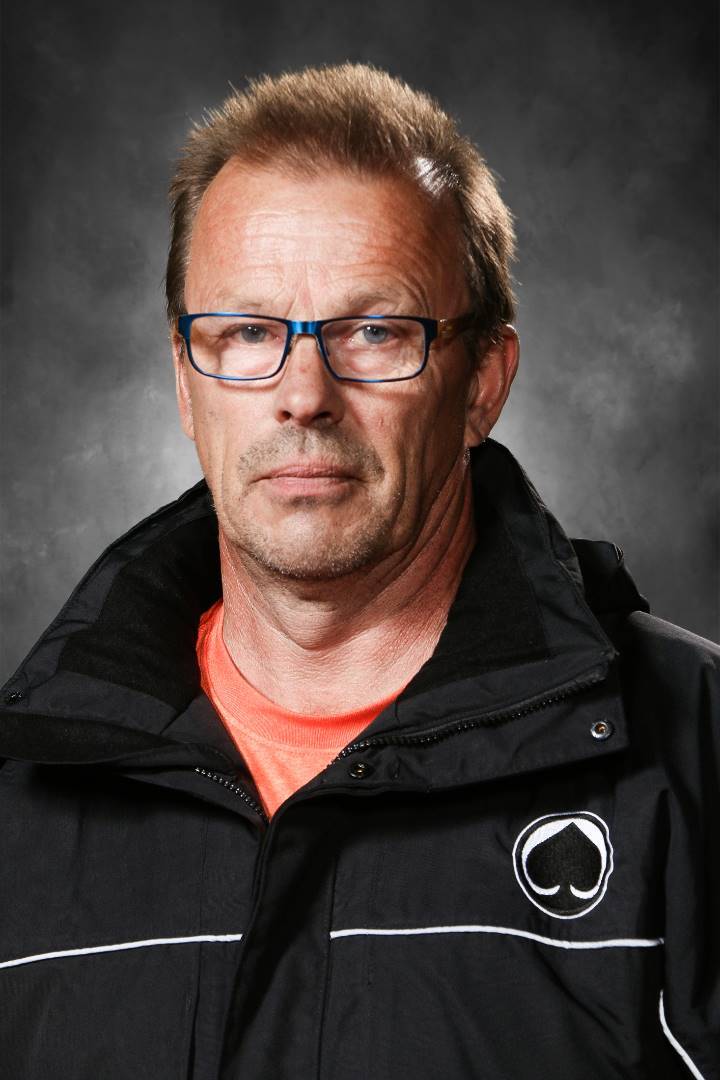 Aki Joensuu B2 päävalmentaja kaudella 2018-19