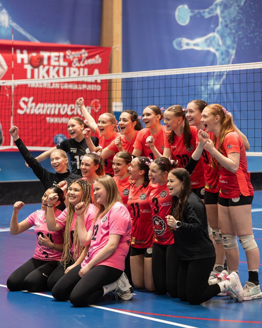 PUMA HELSINKI HAKEE PAIKKAA LENTOPALLON YLIMMÄLTÄ SARJATASOLTA