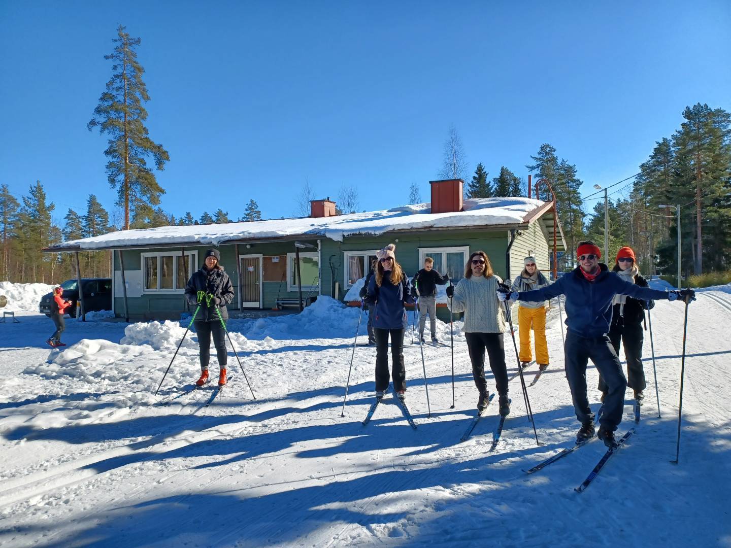 Suksikirjasto - Huolletut hiihtovälineet lainaksi kaudelle 24-25