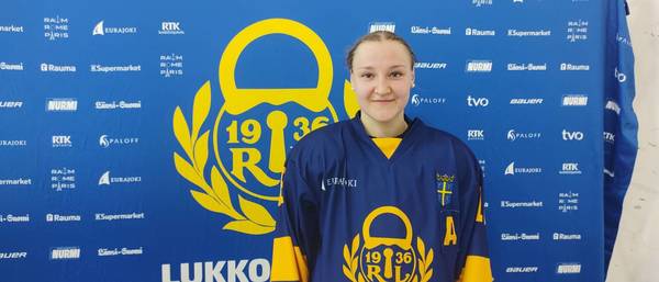 Lukko oli jo kuilun partaalla - Aliisa Toivosen hattutemppu pelasti joukkueen liigapaikan