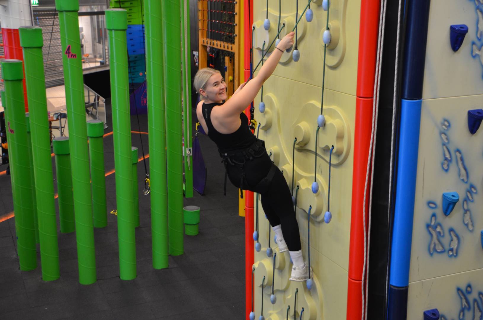 Yhteistyö Irti Maasta kanssa jatkuu - Nähdään seinillä!