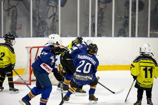 RoKi vs Lämärit & KoTu