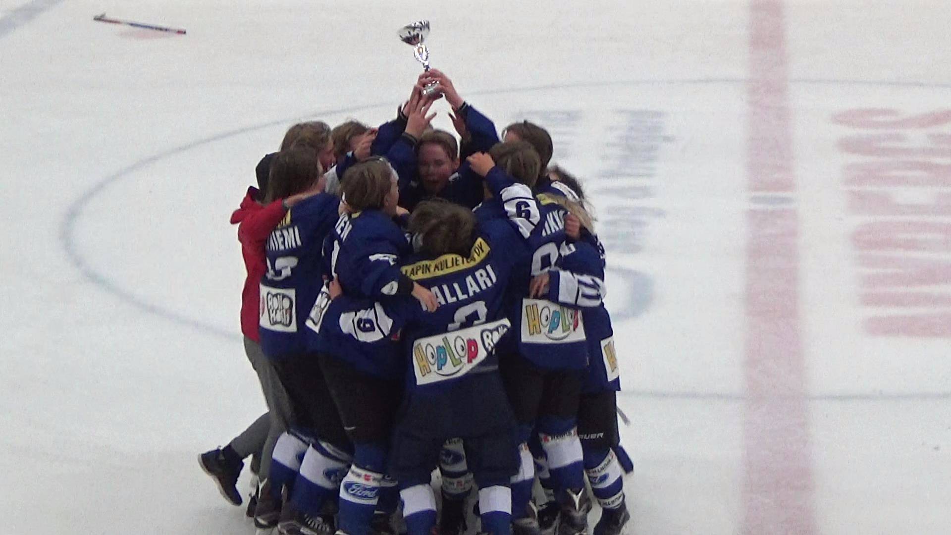 RoKi -03 Övertorneån Larsson Glas Cupin voittoon
