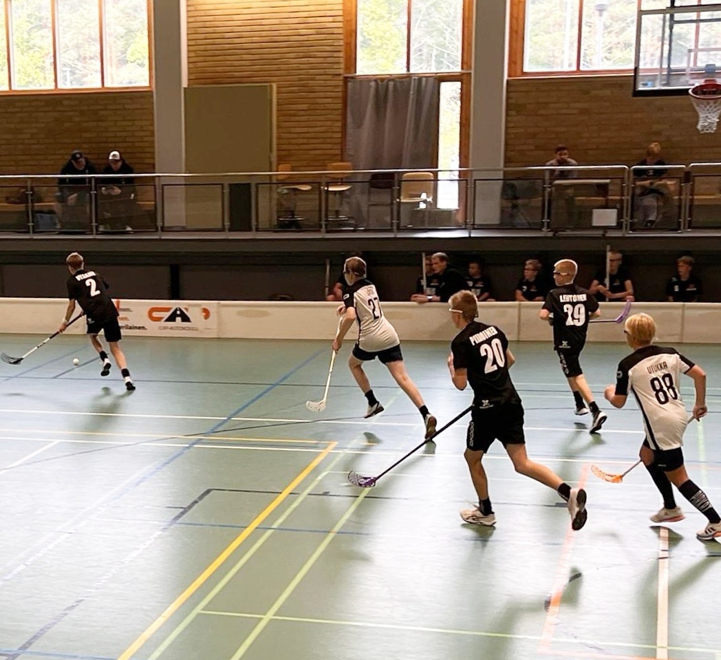 P15 sarjapelit käyntiin Hämeenlinnassa
