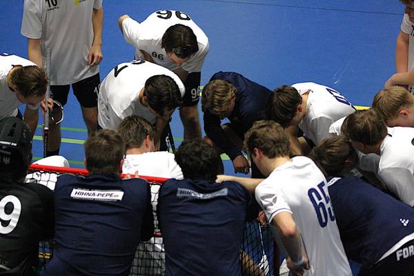 ​Tummansiniset jatkavat Suomen Cupissa