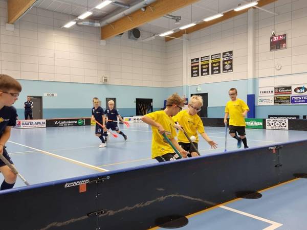 Minisäbä-kerhon & Aikuinen- Lapsi kerhon uusi kausi starttaa Tiistaina 19.8.Hani-hallilla