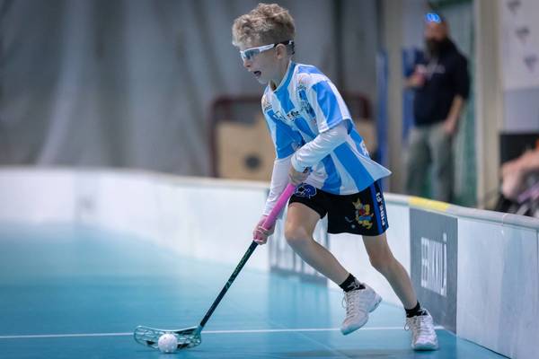 Urbansin U13-joukkue avasi sarjakauden tiukoilla väännöillä