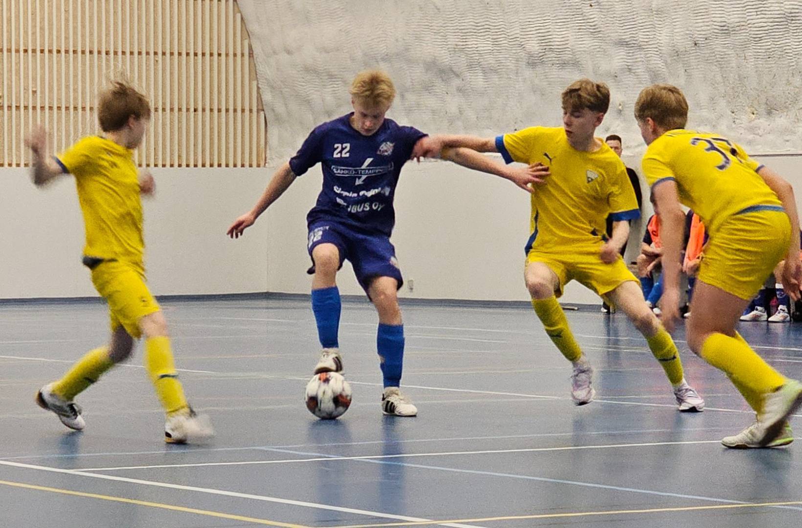 Niko-Matti Kuukasjärvi tammikuun alueleirille.