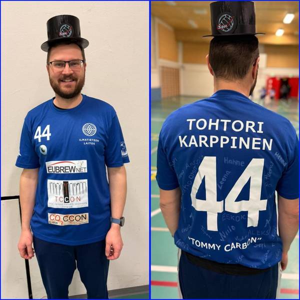 Valmentajamme Tomi Karppinen väitteli tohtoriksi, joukkue yllätti Tomin treeneissä 💙⚽