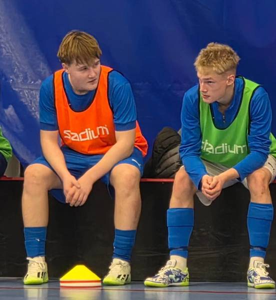 Kahdelle SoPan pelaajalle kutsu futsal yhteisalueleirille.