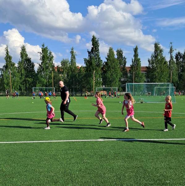 Tyttöjoukkue 2018-2020 syntyneille Tervarit Junioreissa - Tule mukaan!