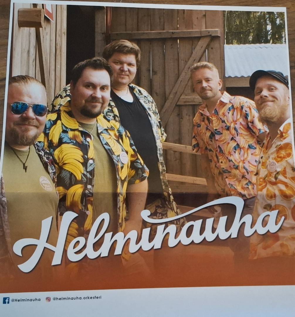 Helminauha Lampin lavalla