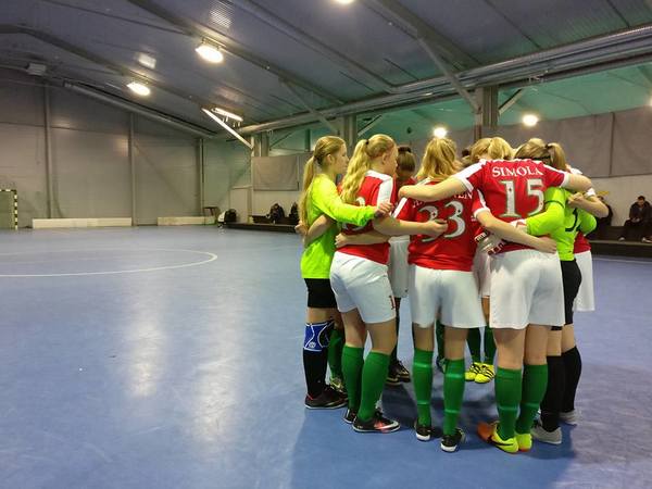 02-tytöt voitokkaita CT15 Futsal-Liigan avausturnauksessa! 2/2