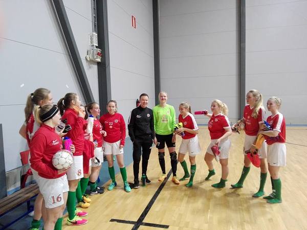 B1 ryösti pisteen Ilvekseltä! - kaikki peliryhmät huippuasetelmista futsalin loppurutistukseen