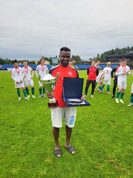 Tuore cup-voittaja vierasmatkalle