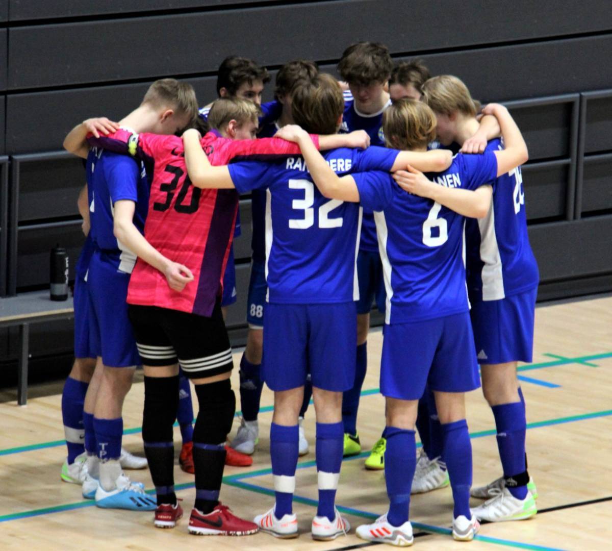 Futsal Cup 2025 kokoaa juniorit Turkuun ja Kaarinaan