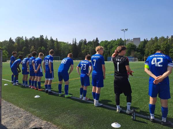 ​A-junioreille vaikea syyskauden avaus – EsPa vei pisteet Pansiosta