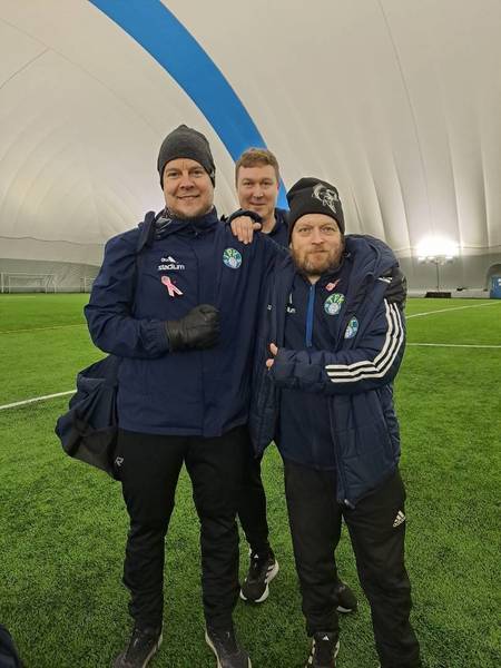 Tule valmentamaan Turun Pallokerhoon!