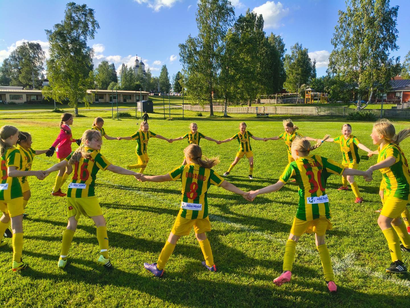TUS F11 på hemmaplan