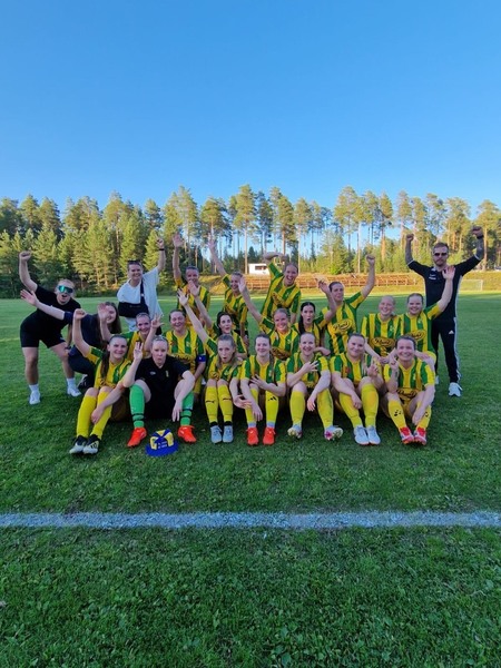 Vinst för Tus damerpå hemmaplan
