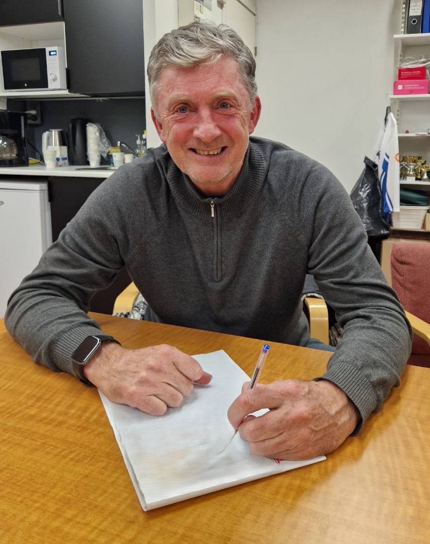 John Allen jatkaa VeeGeen päävalmentajana kaudella 2026