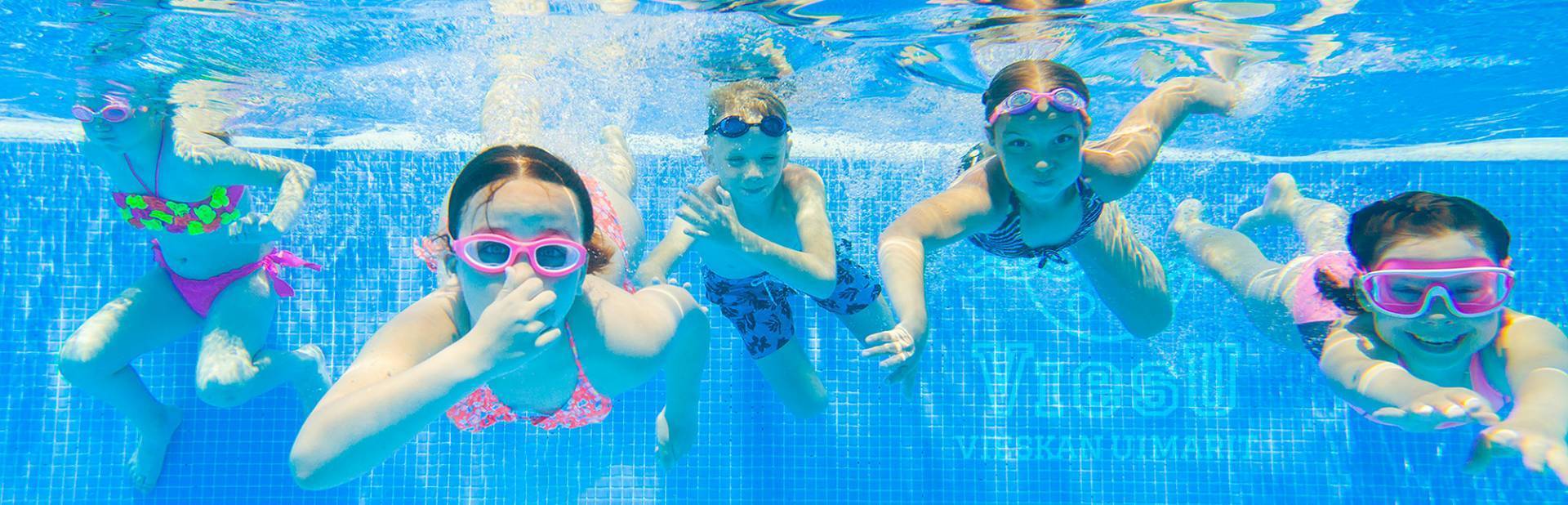 Kesän uimakoulujen ilmoittautumisia on aloitettu käsittelemään.