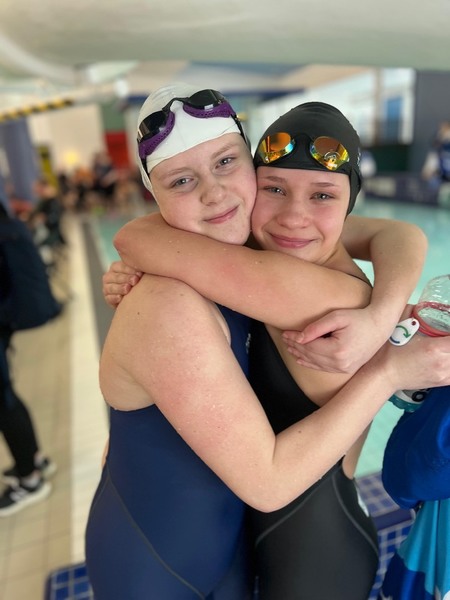 Kotikisoissa Uikko-uinneissa