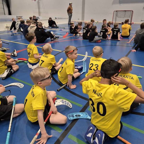 Salibandykausi käynnistyy! Uudet pelaajat tervetuloa mukaan! / The floorball season is starting!