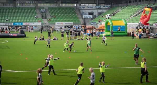 Junnuliiga 16.7. pelit / spelen / matches	