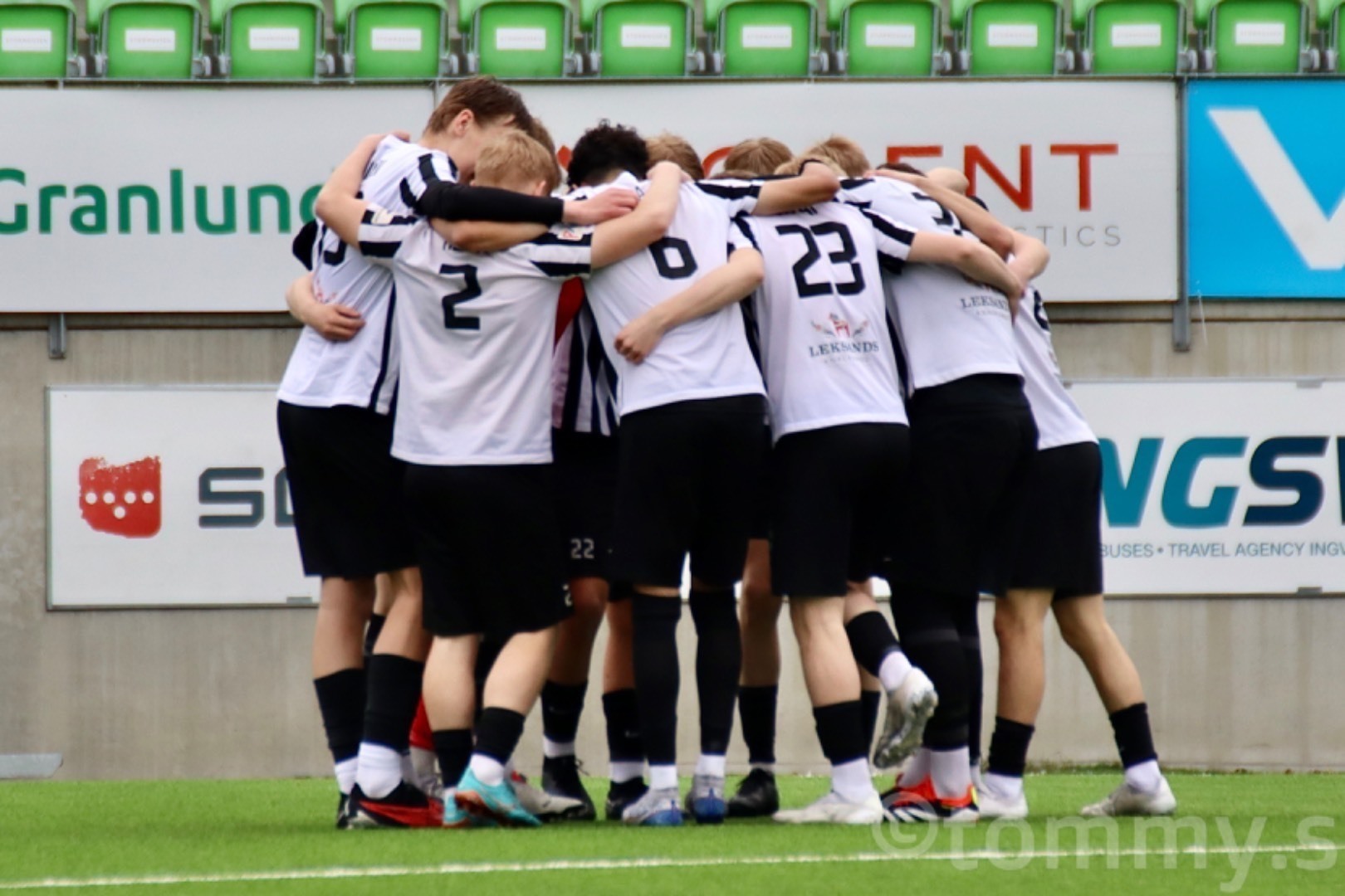 Uudistus poikien erikoistumisvaiheen harjoitusryhmiin