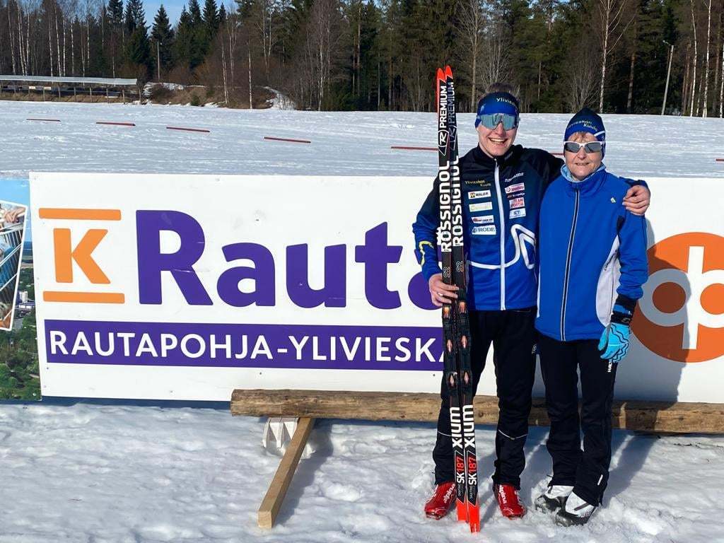 Neljä kultaa ja kolme hopeaa Huhmarin PM hiihdoista sunnuntaina