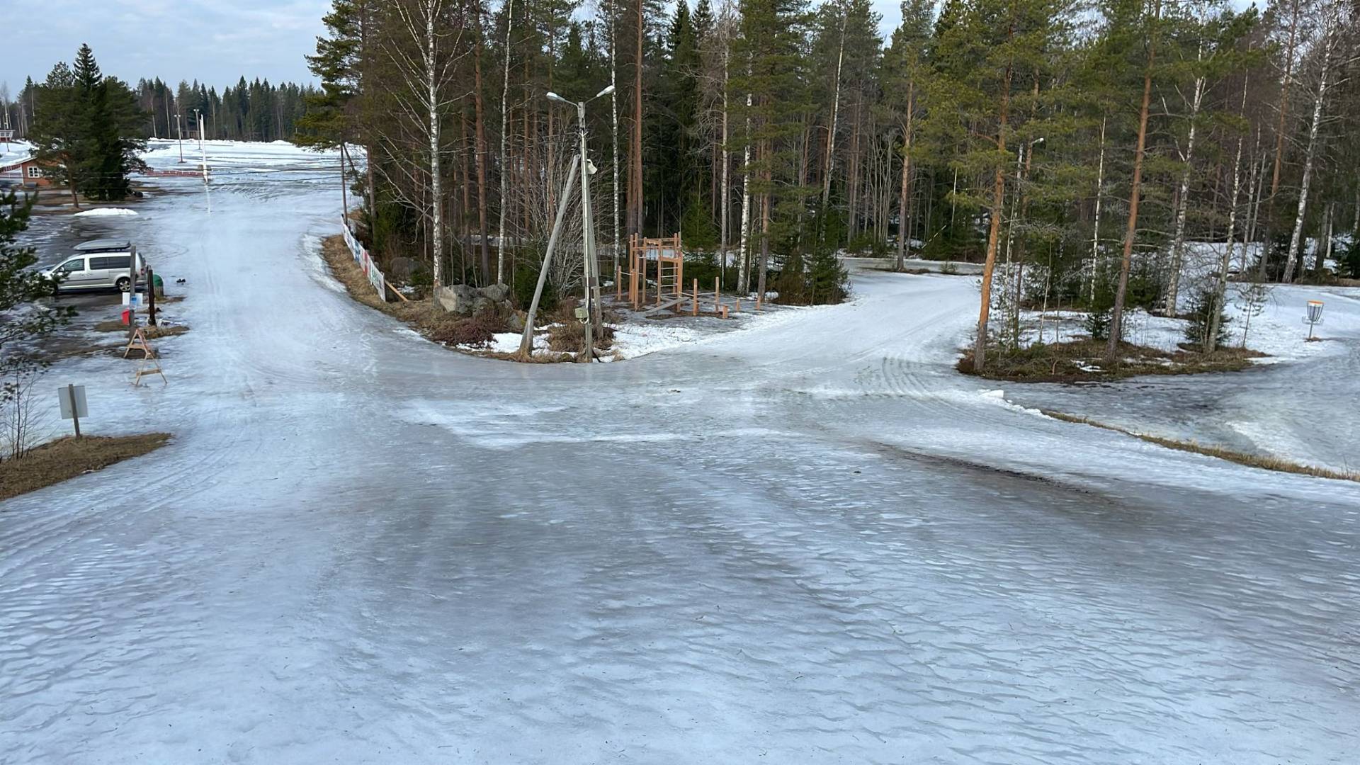 Kevään viimeiset viikkokisat 30.3. peruttu.