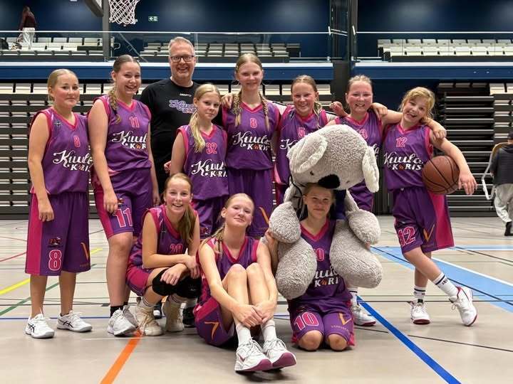 Koriskunkkujen kauden avauspeleistä voitto ja tappio