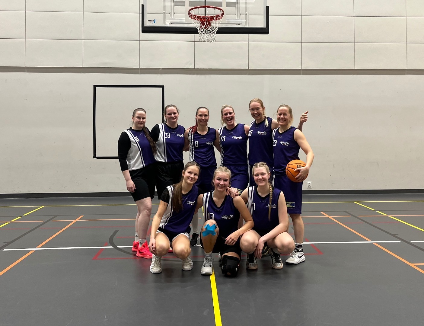 Naisten kauden avauspelit