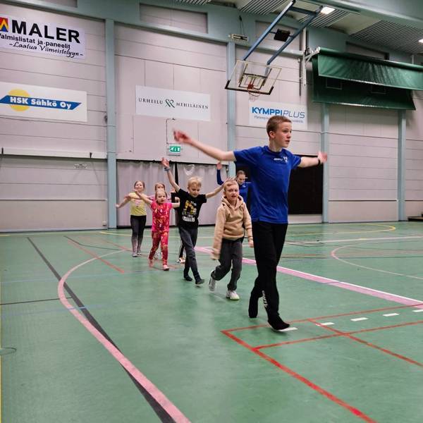 Yleisurheilun ohjattu toiminta jää joulutauolle. Kevään 2026 ryhmissä on vielä tilaa!