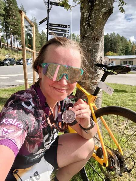 Piia Jylhä alitti 3,5 tuntia Peurunka Triathlonissa