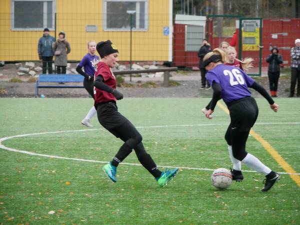 T15 tytöille Helsingin Talviliigan avauksessa 1-2 tappio FC Kontua vastaan